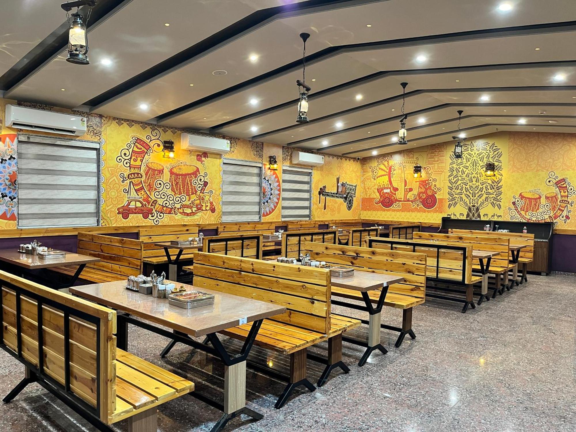 Hotel Grand Darshan Vadodara Esterno foto